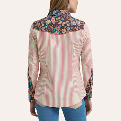 Lainey Wilson x Wrangler Prairie Print Western Snap Shirt
