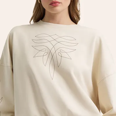 Lainey Wilson x Wrangler Cowboy Sweatshirt 3 Lainey Wilson x Wrangler Cowboy Sweatshirt